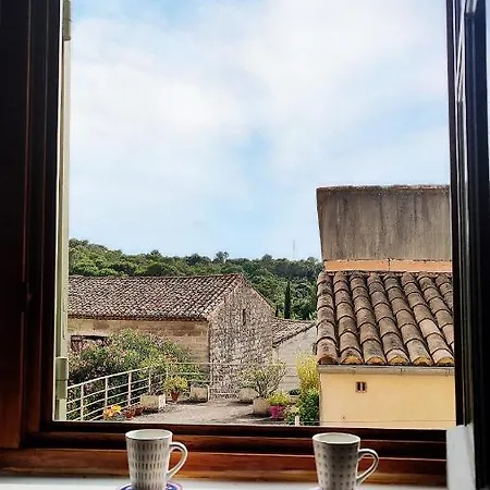 Proche Uzes Le Cocon Du Peintre Ferienhaus